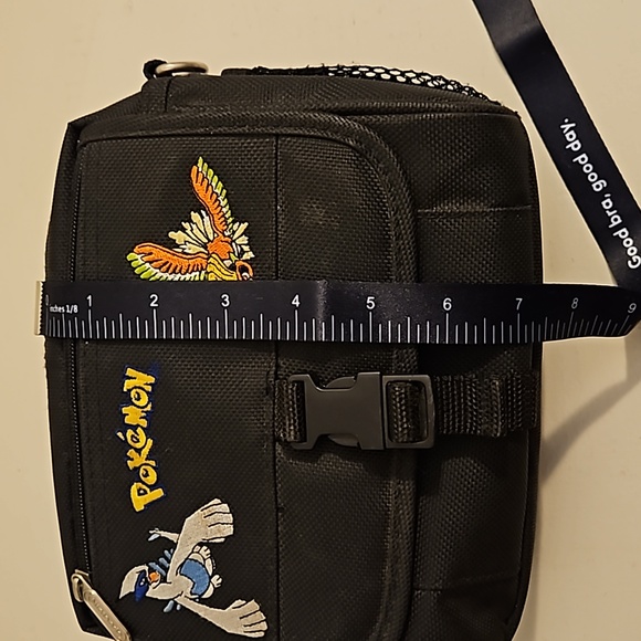 Vintage 2000s Pokémon Gold and Silver Gameboy Bag Fanny Pack - Picture 12 of 15
